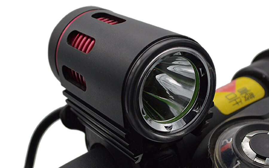 Priekšējais lukturis Eastpower EBL301G