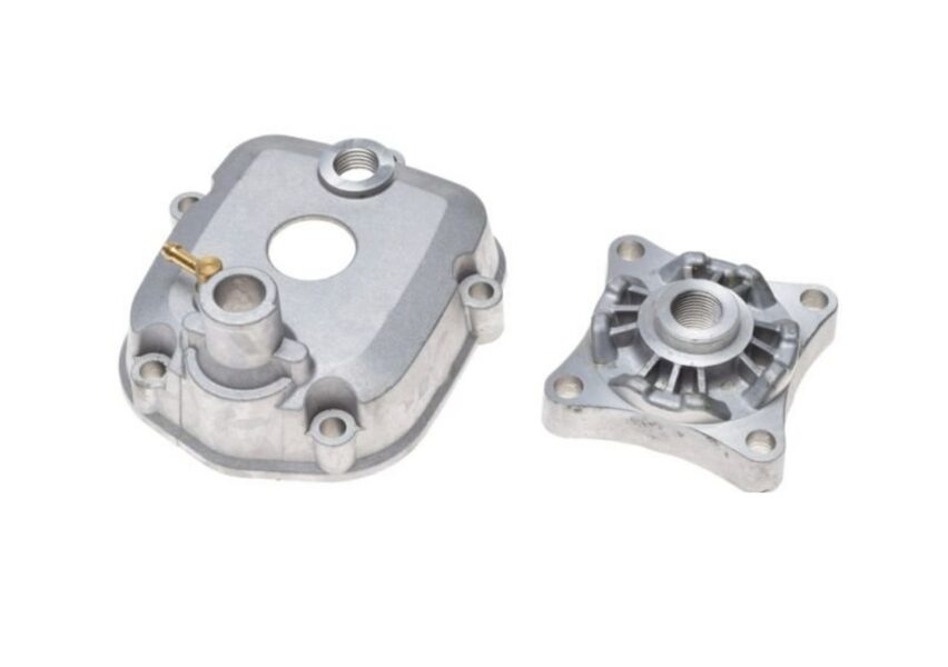 Cilindra galva  DERBI APRILIA 2006 70 CCM LC